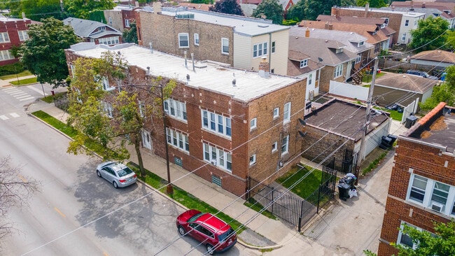 Building Photo - 1633 W 76th St