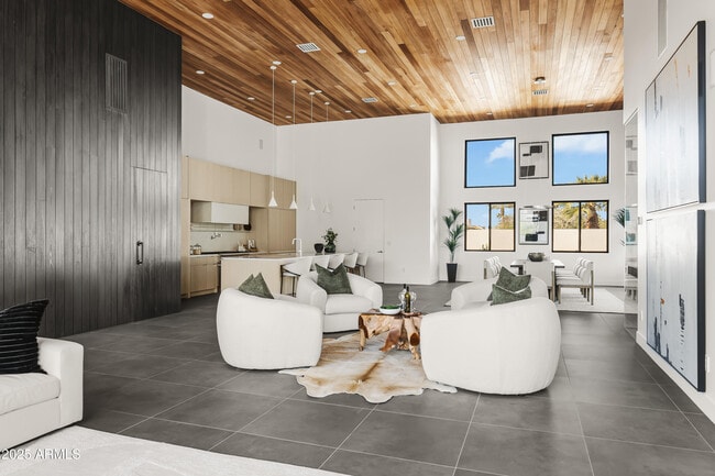 Building Photo - 5156 N 45th Pl