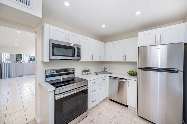 Building Photo - 7705 SW 86th St