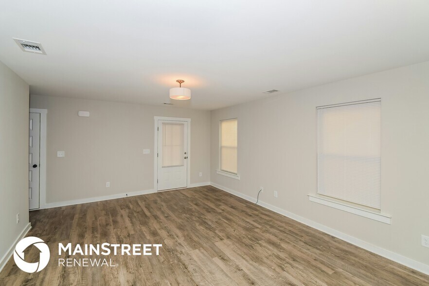 Building Photo - 75 Deer Creek Dr