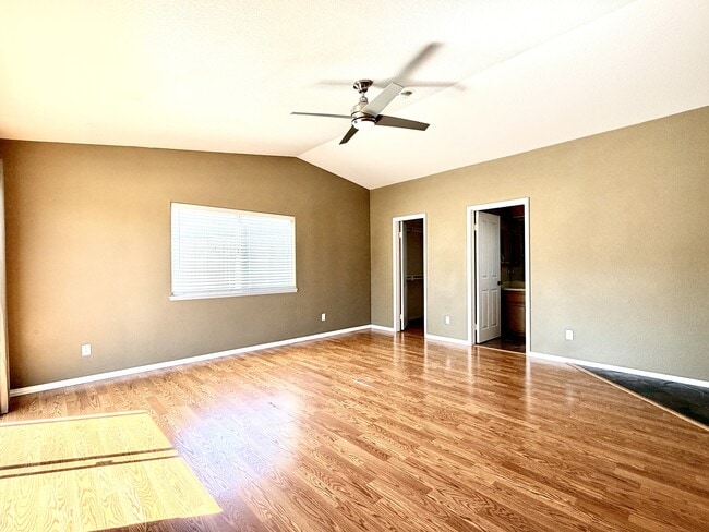 Building Photo - 8529 C. De Buena Fe