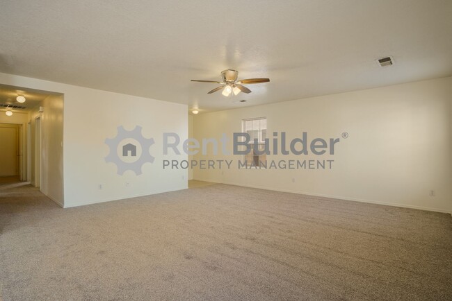 Building Photo - NEW NEW NEW!!! Carpet, Vinyl Flooring, Pai...