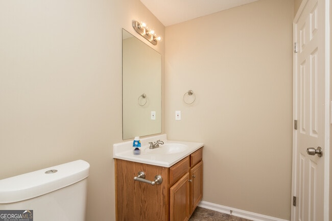 Building Photo - 6792 Foxfire Pl