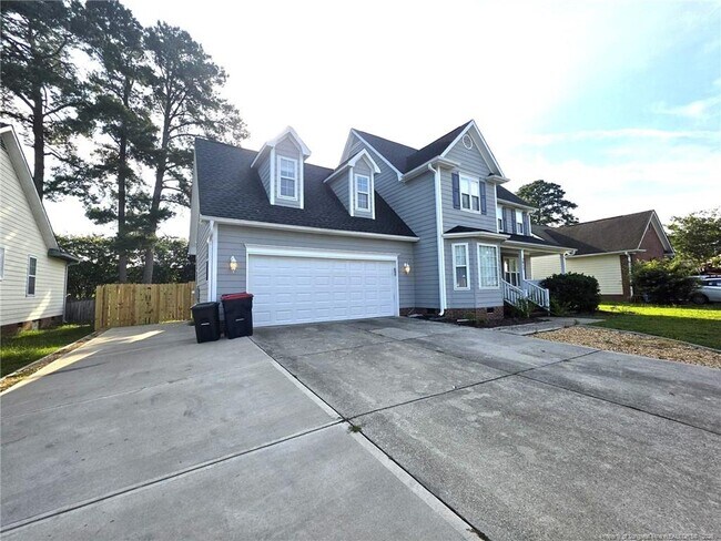 Building Photo - 2917 Franzia Dr