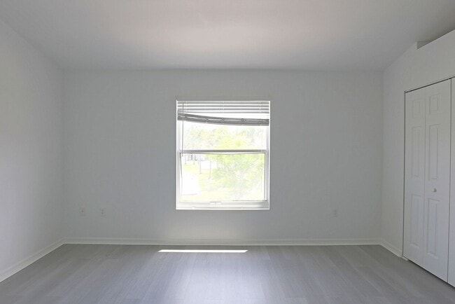 Building Photo - Forest Lake Townhomes 3629-102