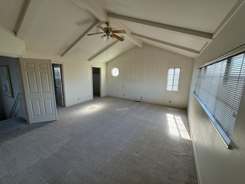 Building Photo - 1118 Palo Alto Way