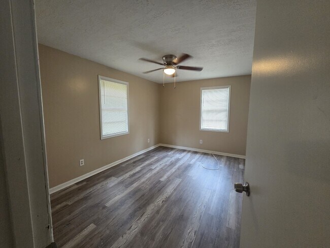 Building Photo - 3318 Winn Dr