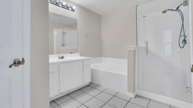 Building Photo - 908 Englewood Ln