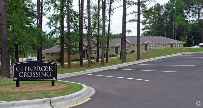 Building Photo - Glenbrook Crossing