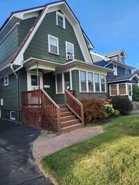 Building Photo - STUNNING 3 BEDROOM SINGLE FAMILY