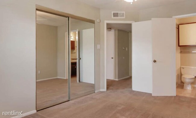 Building Photo - 4012 S Dairy Ashford Rd