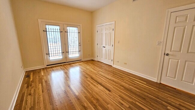 Building Photo - 509 N Hartland Ct