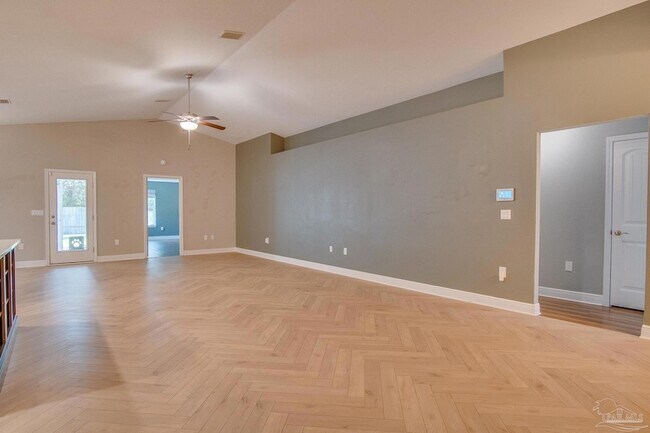 Building Photo - 3012 N 33rd Ave