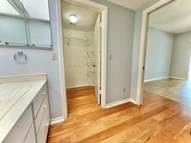 Building Photo - Application Under Review - 2 BR 2 Bath Con...