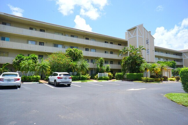 Building Photo - 7286 Huntington Ln