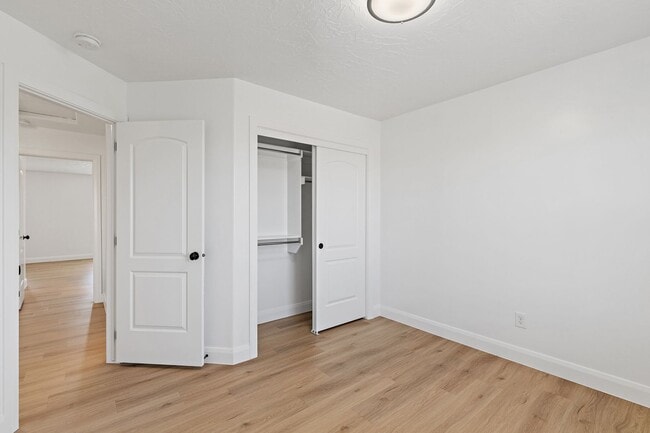 Building Photo - 3 bedroom, 2.5 bathroom St. George Home