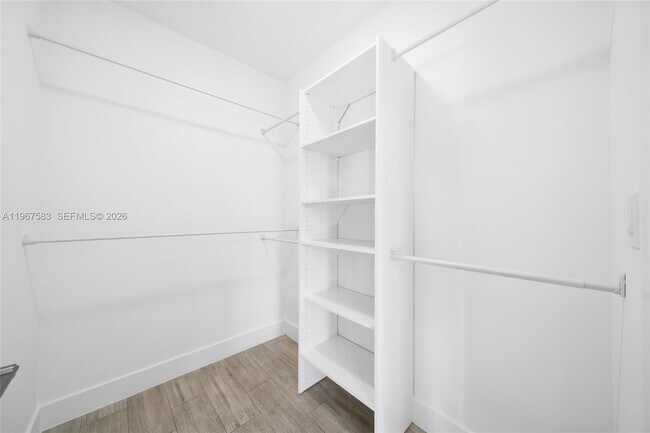 Building Photo - 1117 SW 13th St