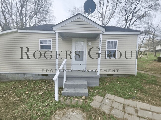 Building Photo - 305 Perry St