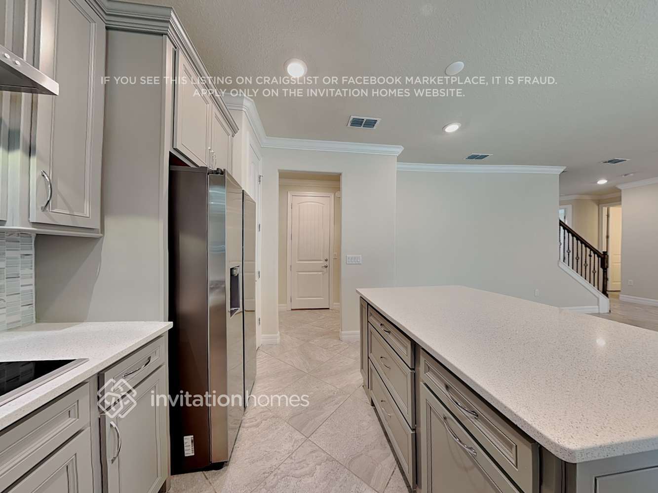 Building Photo - 5167 Royal Point Ave