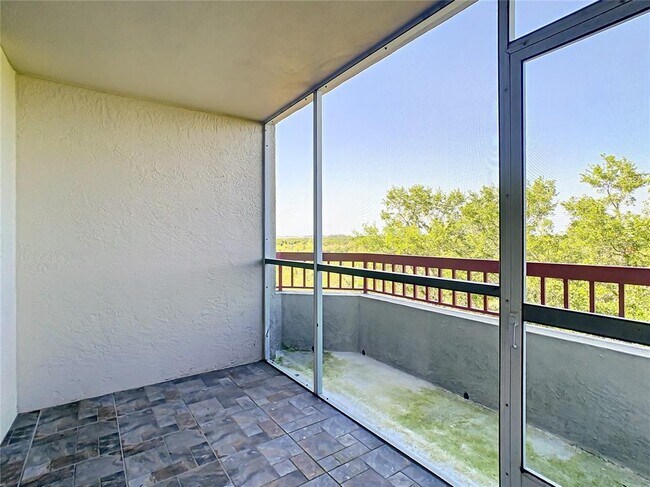 Building Photo - 2333 Feather Sound Dr