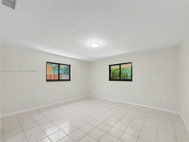 Building Photo - 6714 N Waterway Dr