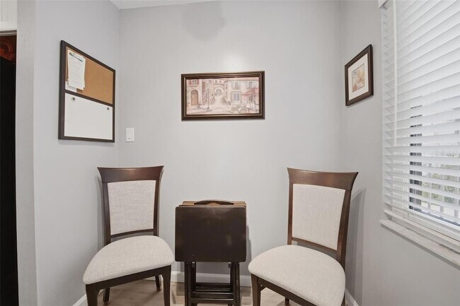 Building Photo - 1600 1st Ave W