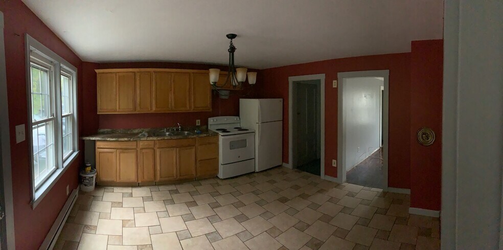 Building Photo - 425 -431 Main Street