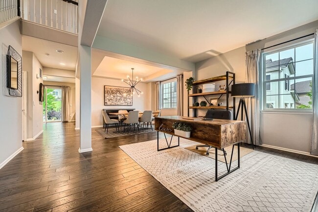 Building Photo - 10463 Meadowleaf Way