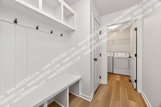 Building Photo - 318 SW 16th St