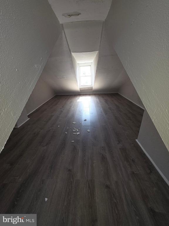 Building Photo - 1107 Muhlenberg St