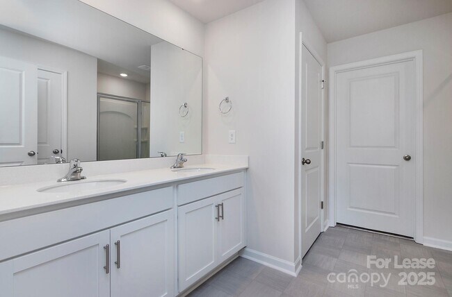 Building Photo - 11105 Austin Estates Dr