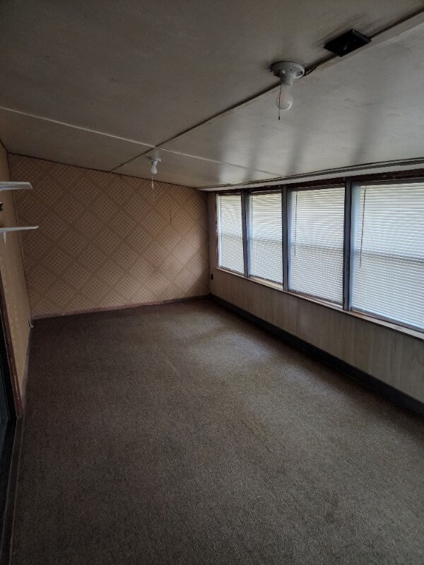 Building Photo - 504 S Martin St