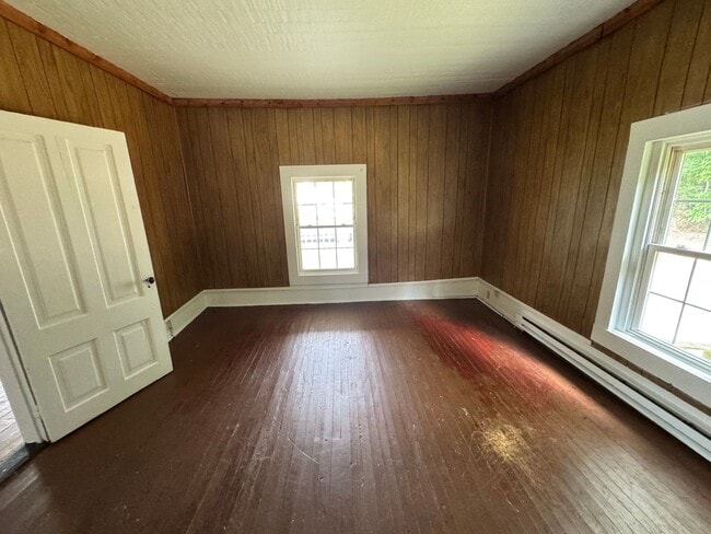 Building Photo - 2 or 3/1 in Grover, NC really located in E...