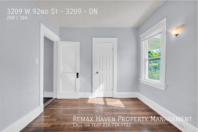 Building Photo - 3209 W 92nd St