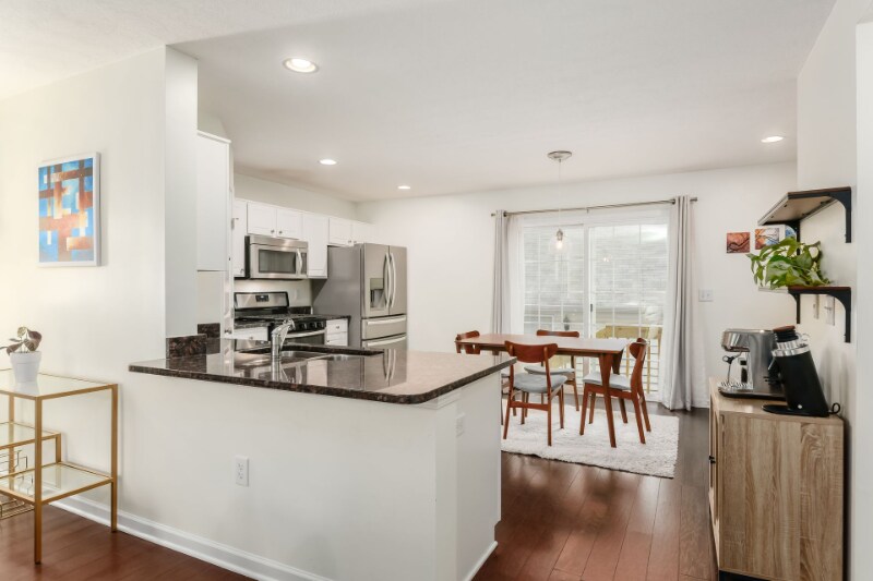 Building Photo - 6177 Needletail Rd