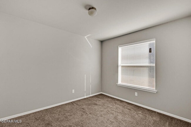 Building Photo - 159 Homedale Dr