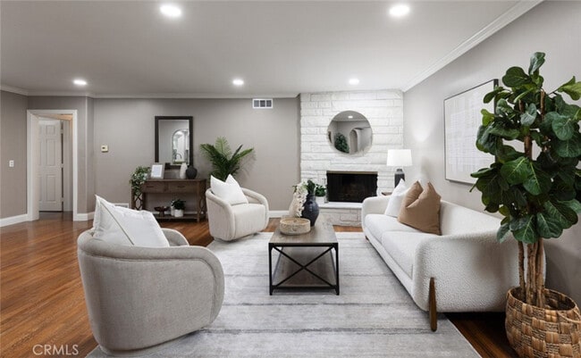 Building Photo - 14191 Lambeth Way