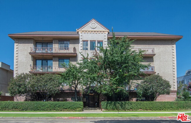 Building Photo - 1101 Rexford Dr
