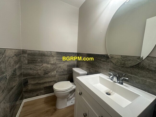 Building Photo - 9 Bradburn Rd