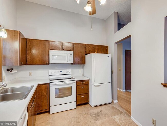 Kitchen - 7301 W 109th St