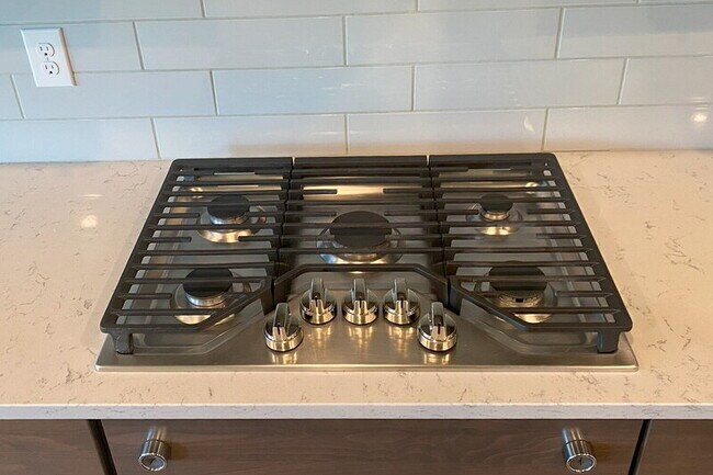 Building Photo - 13741 SE 184th Pl