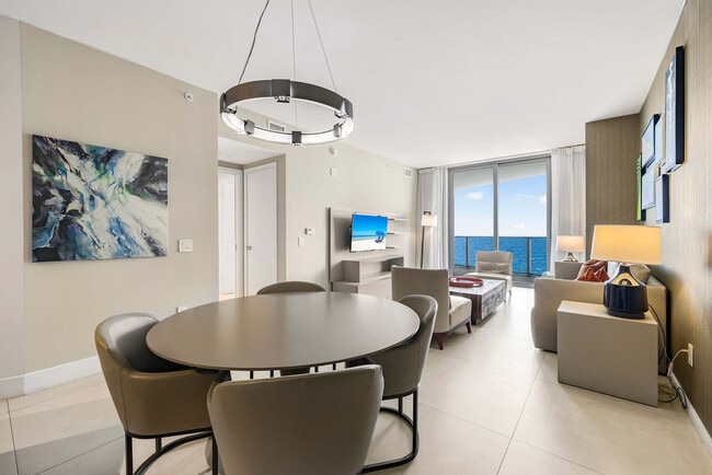 Building Photo - 4111 S Ocean Dr