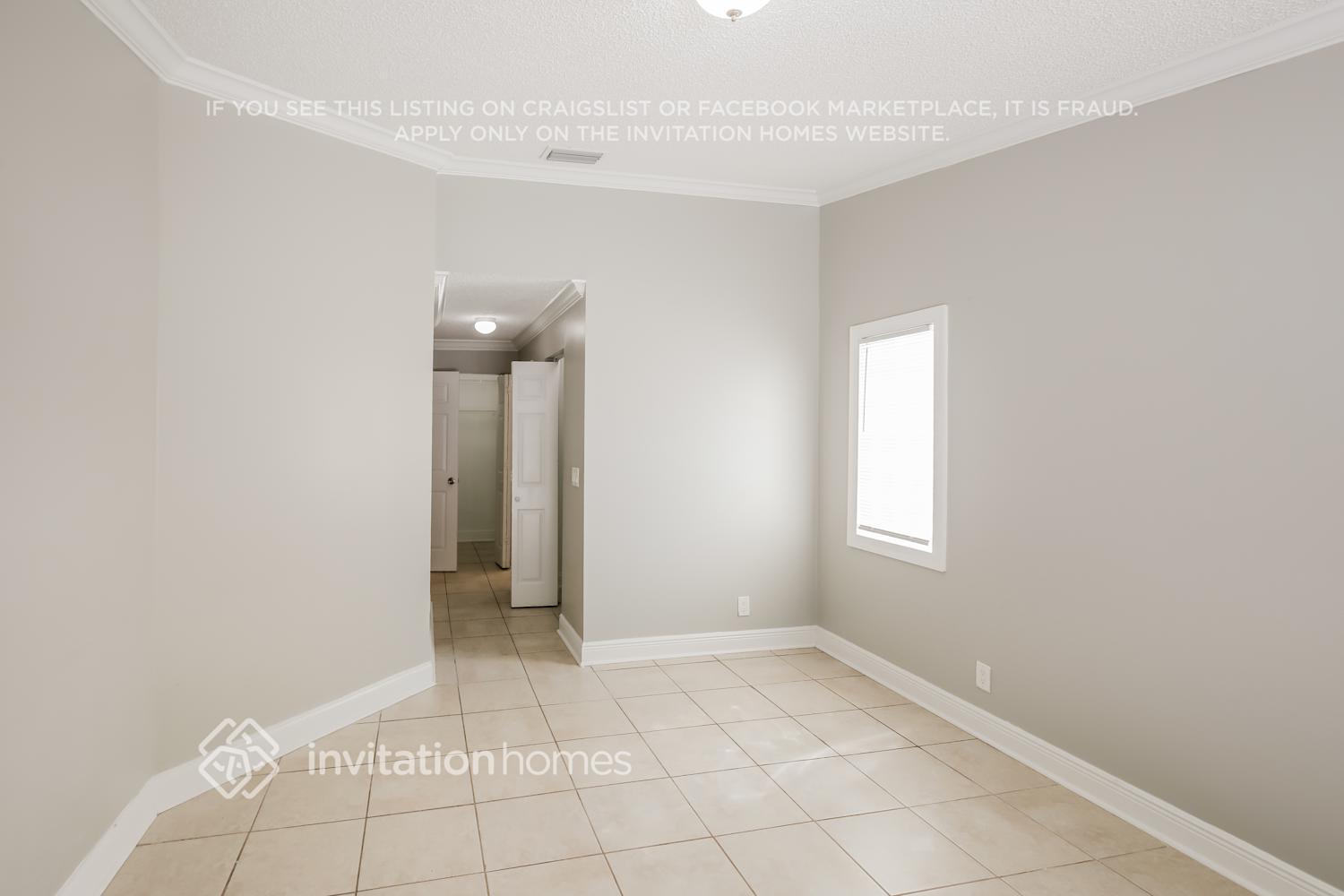 Building Photo - 119 NW 44th Terrace