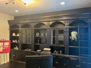 Building Photo - 16W764 Hawthorne Ct