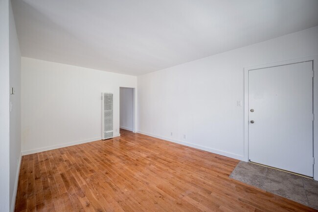 Living Room - 12726 Caswell Ave