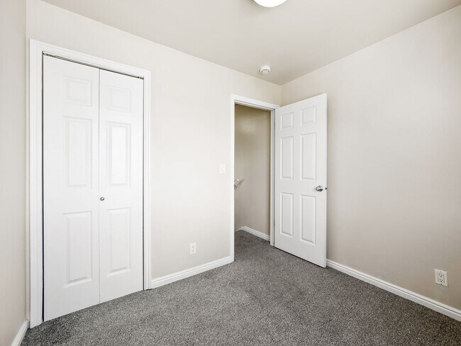 Building Photo - Cam-715 E 950 S Provo, UT 84606