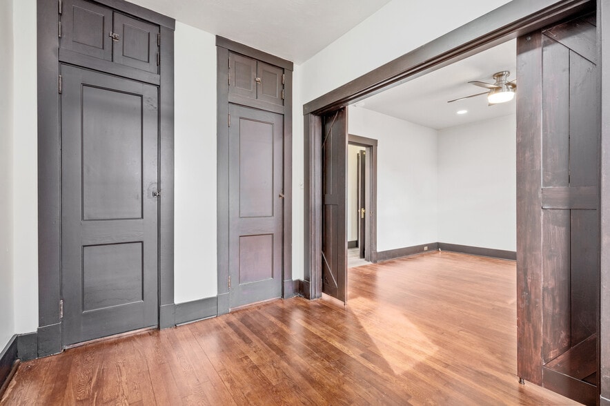 Building Photo - 227 45th St