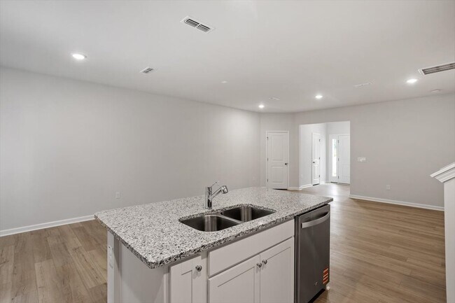 Building Photo - 103 Verlands Way