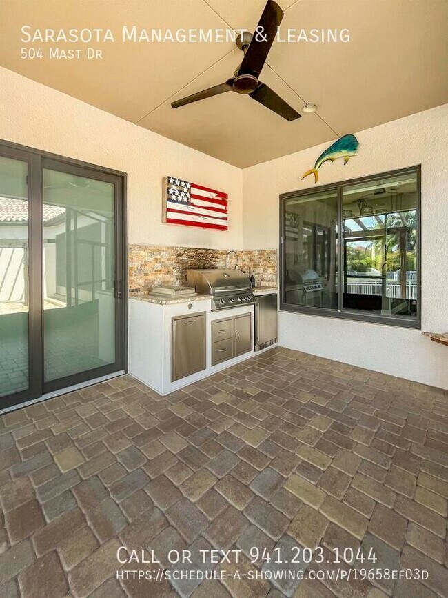 Building Photo - 504 Mast Dr
