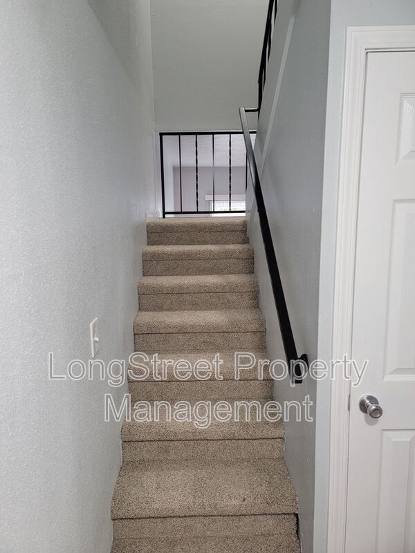 Building Photo - 3141 N Shore Dr SE